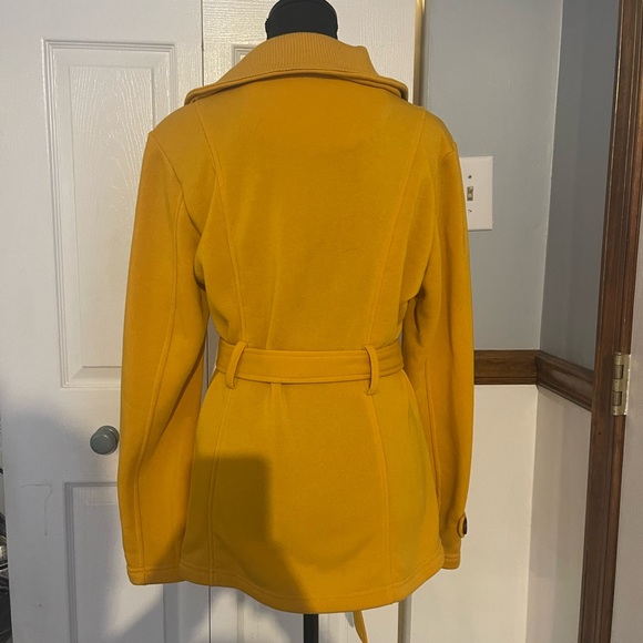 Yellow medium pea coat never worn - Picture 2 of 2